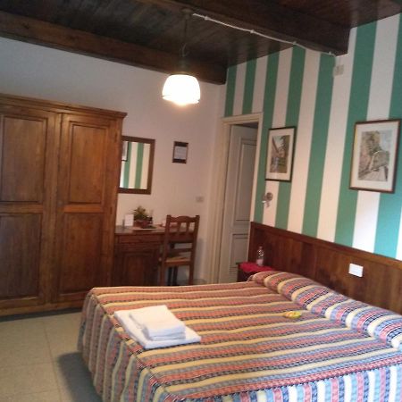 Hotel Excalibur Revello Kültér fotó
